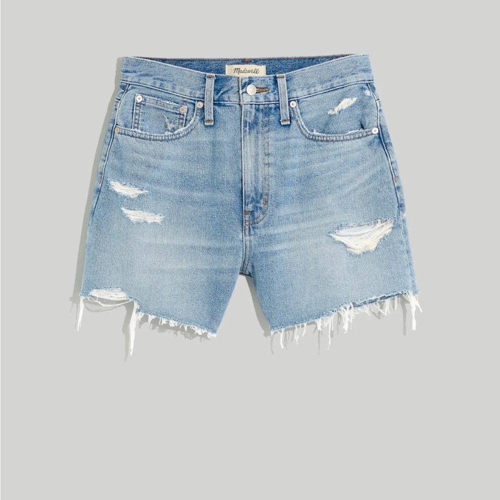 Madewell Momjean Short in Lansdale Wash